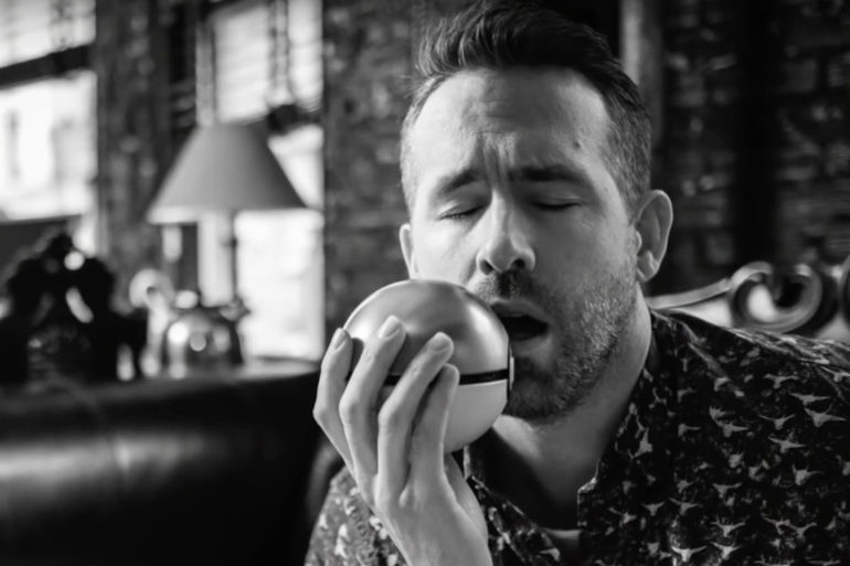 Ryan Reynolds stars as an NPC that realises he's in a video game in Free Guy